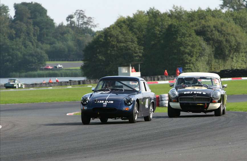 http://www.wsmcars.com/WSM%20-%20MGB/Oulton06PA6.jpg